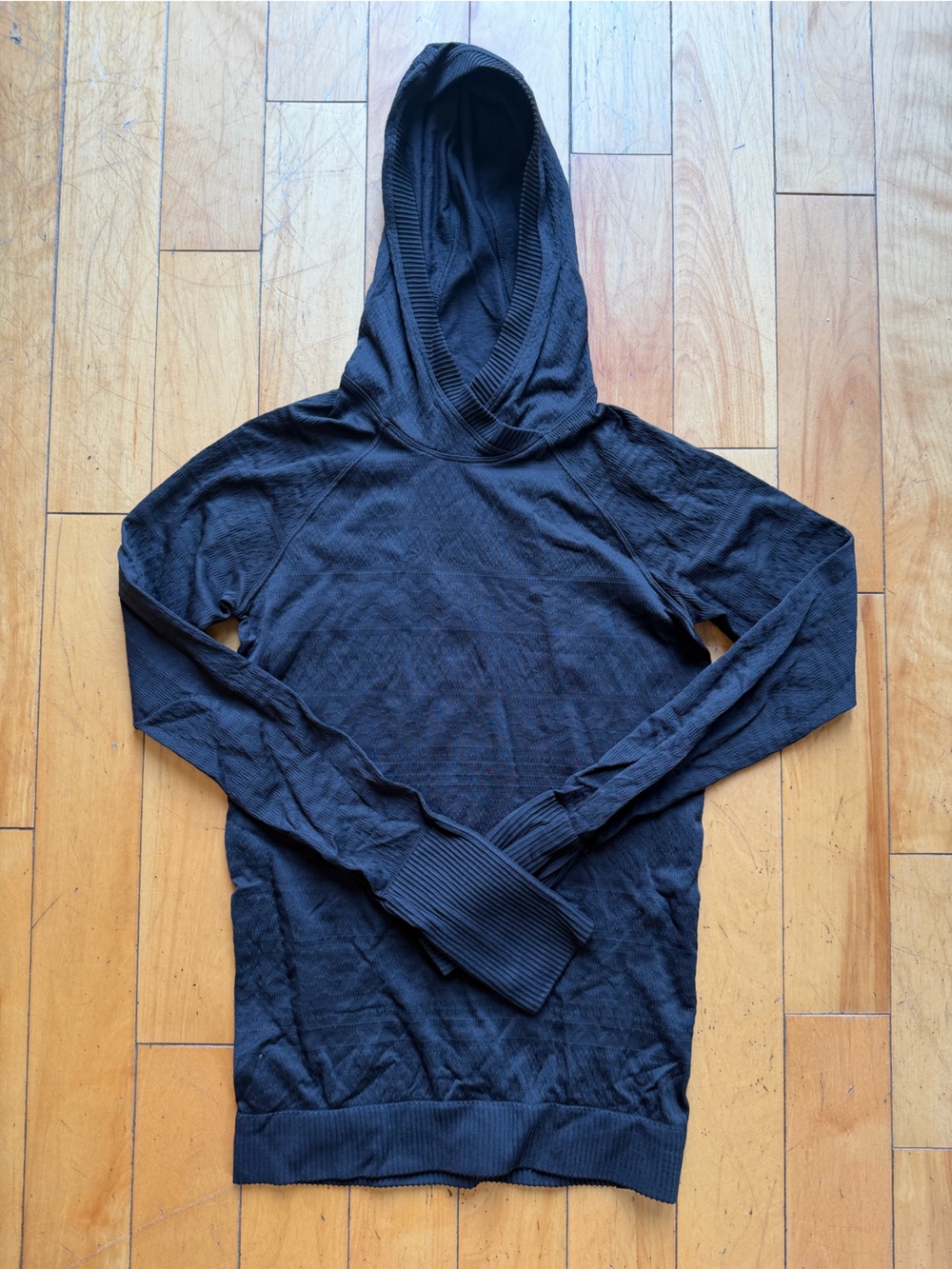 lululemon athletica Black Lightweight Hooded Long-Sleeve Pullover